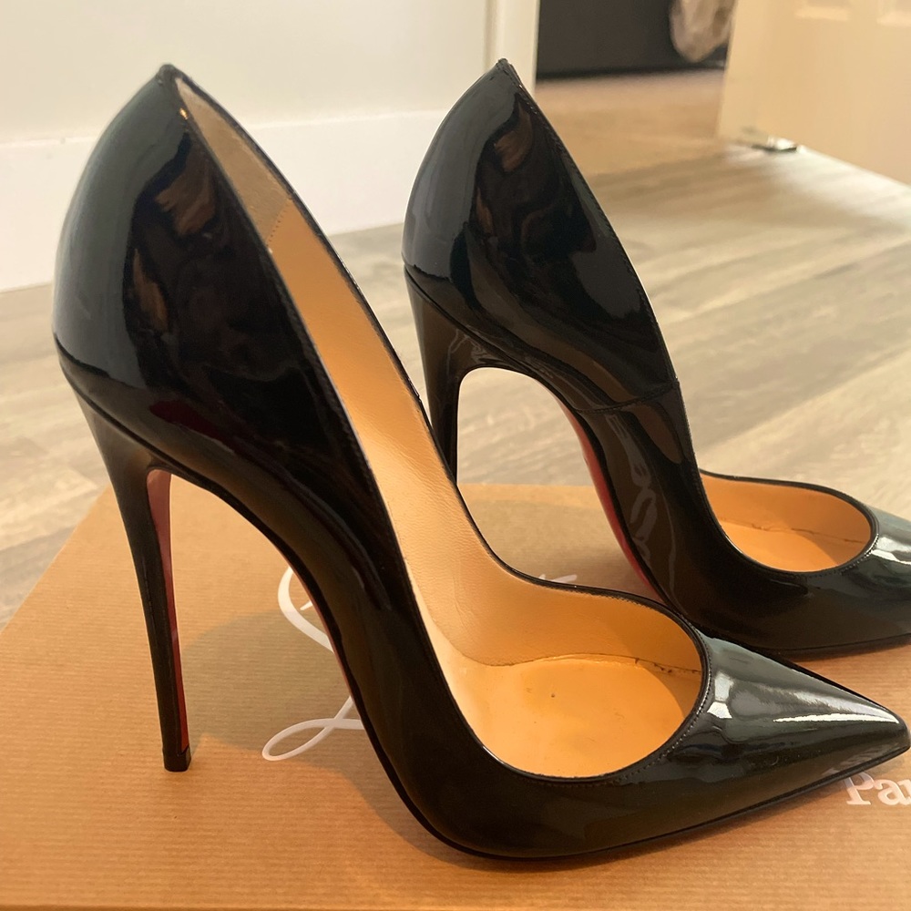 Christian Louboutin black So Kate heels stilettos sz 35.5 5.5 or 6
